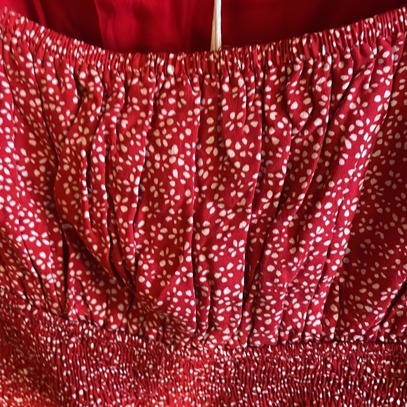 NWT Princess Polly Blakey Top Red/ White Flowers 💮 - Picture 3 of 7